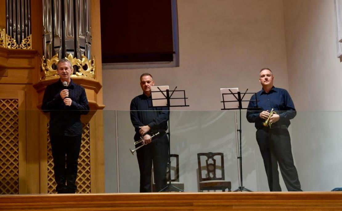 L'organista Stefano Vasselli e i fratelli Flavio e Massimo Patella alle trombe