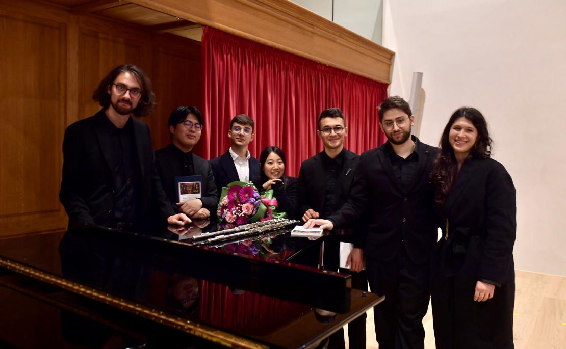 Da sinistra: Leonardo Bizzoni, Hiromasa Tabata, Emanuele Orsini, Aoi Nakamura, Gabriele Pirrotta. David Mancini, Gloria Santarelli